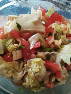 Una foto de Ensalada sencilla y fresca