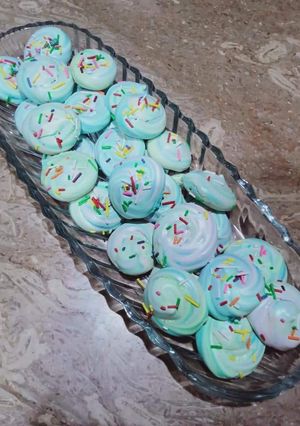 A picture of Rainbow meringues.