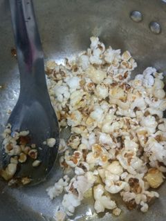 Hình của món Bắp rang carmel ngọt ngào.