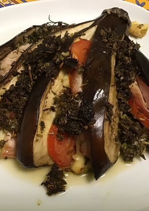 Une photo de Éventail d'aubergine au jambon tomate et mozzarella