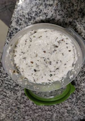 Una foto de Queso de almendras y leche de almendras