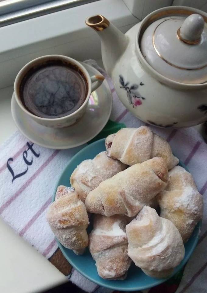Пісні рогалики з домашнім варенням🍒
