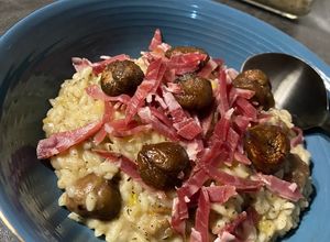 Une photo de Risotto aux marrons & coppa avec du poireaux