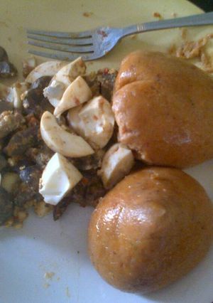 A picture of Liver nd egg source with moi moi.