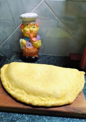 Una foto de Empanada XXL🤩🥟lomito ahumado y queso dambo