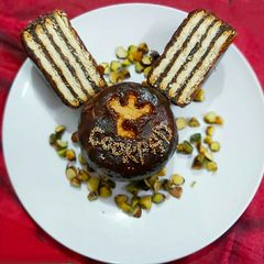 A picture of Dates pie.