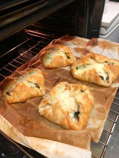 Una foto de Hojaldres de verduritas y pescado