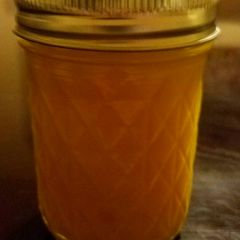 A picture of Mike's Irish Clover Honey Butter Spread.