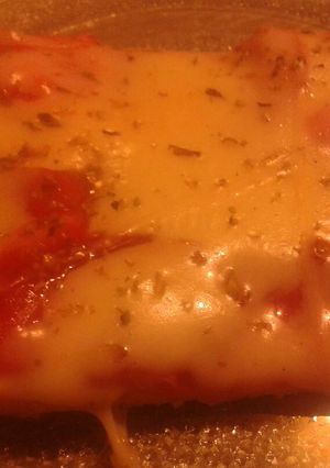 Una foto de Pizza casera de muzzarella