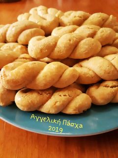 Φωτογραφία της συνταγής Πασχαλινά κουλουράκια !! 🐰🐣