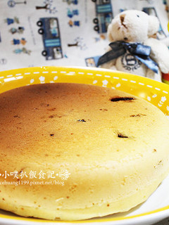 電子鍋料理~巧克力葡萄鬆餅蛋糕 的食譜成品照片