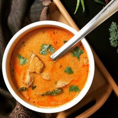 A picture of Chicken in Coconut Milk.