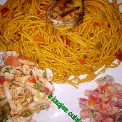 A picture of Stir fry pasta.