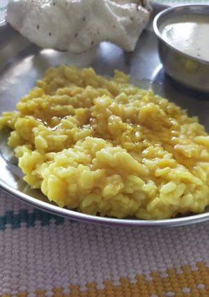 A picture of Khichdi.