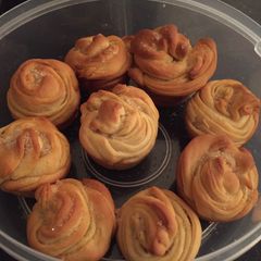 A picture of Cruffins.