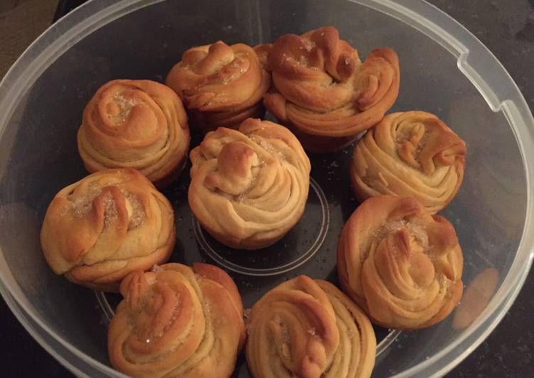 Recipe of Yummy Cruffins