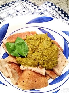 Foto di Testaroli con pesto di fiori di zucchina