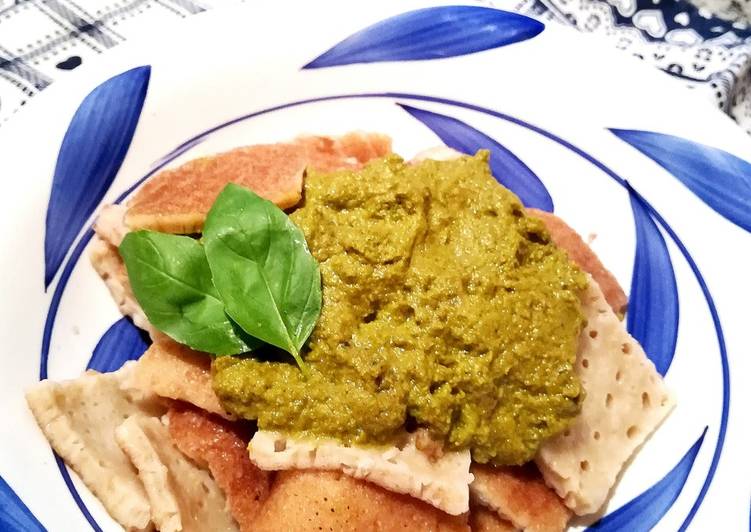 Recipe of Homemade Testaroli con pesto di fiori di zucchina