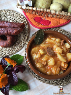 Una foto de Patatas a la riojana