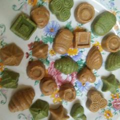 A picture of Dry fruits chocolate.