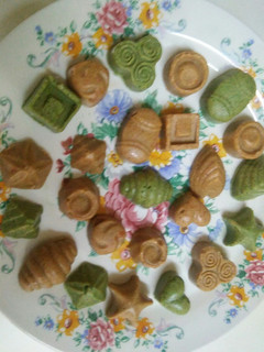 A picture of Dry fruits chocolate.