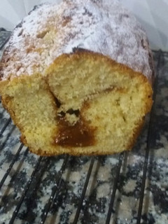 Una foto de Budín de vainilla c/ dulce de leche!!