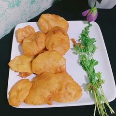 Allu kai pakorai A picture of Allu kai pakorai.