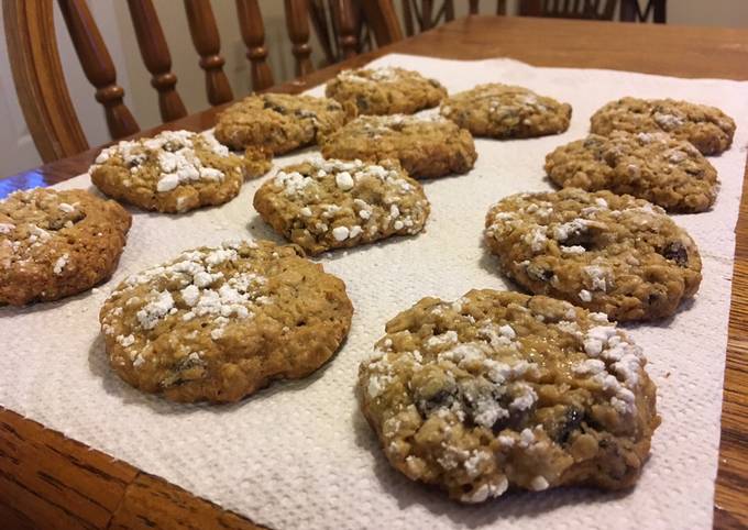 Oatmeal Raisin Cookies