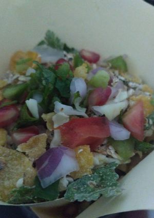 A picture of Healthy and tasty oats bhel.