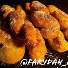A picture of Bomboloni twist.