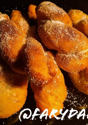 A picture of Bomboloni twist.