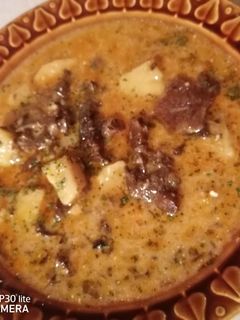 Gombaleves krumplival recept fotója