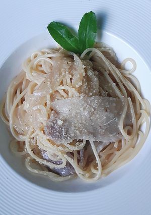 รูปของ Bacon White Cream Pasta พาสต้าเบคอนซอสครีม