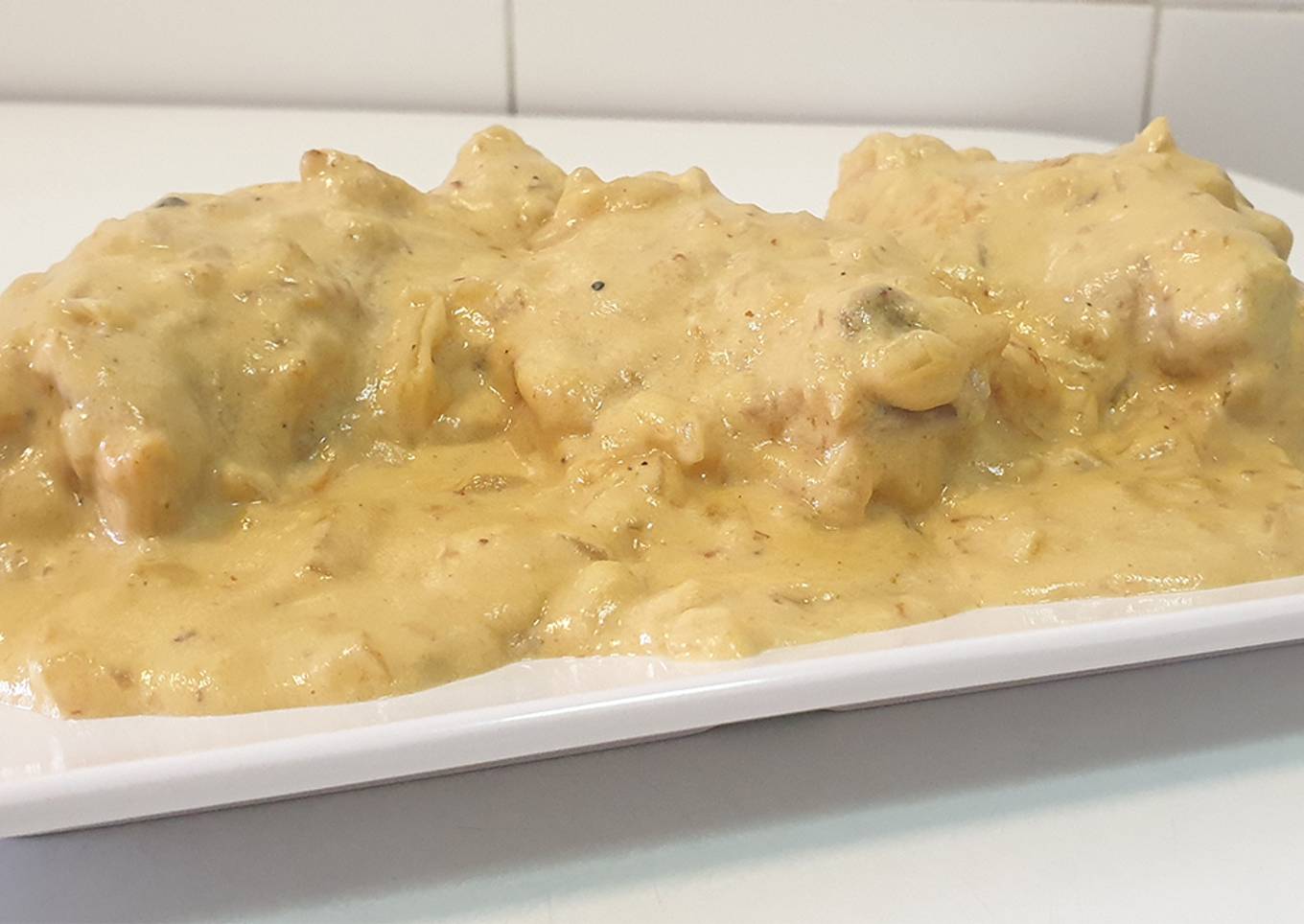 Pollo con salsa de mostaza