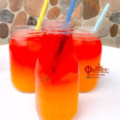 A picture of Sunset mocktail.