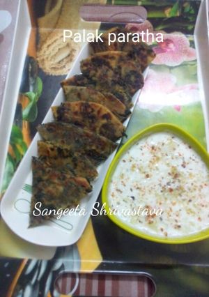 A picture of Palak paratha bites.
