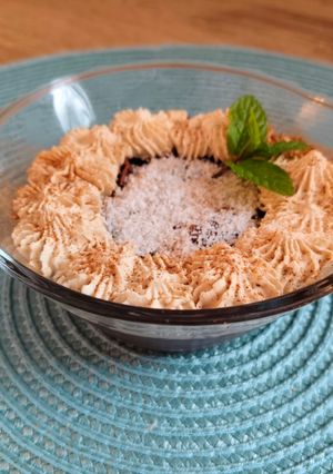 Foto principal de Pudin Express de arroz con chocolate y coco (vegano)