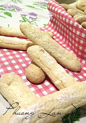 Hình của món Savoiardi.