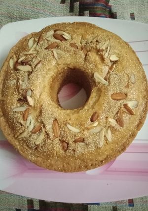 A picture of Donut cake.