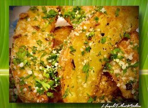 Hình của món Khoai Tây Nướng Tỏi Rắc Phô Mai Parmesan.