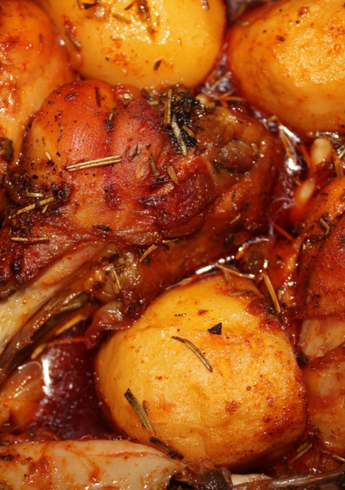 A picture of Super Lazy Chicken and Potato Roast.