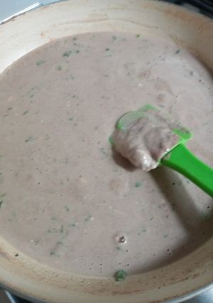 Una foto de Crema de panitas de ave para pastas