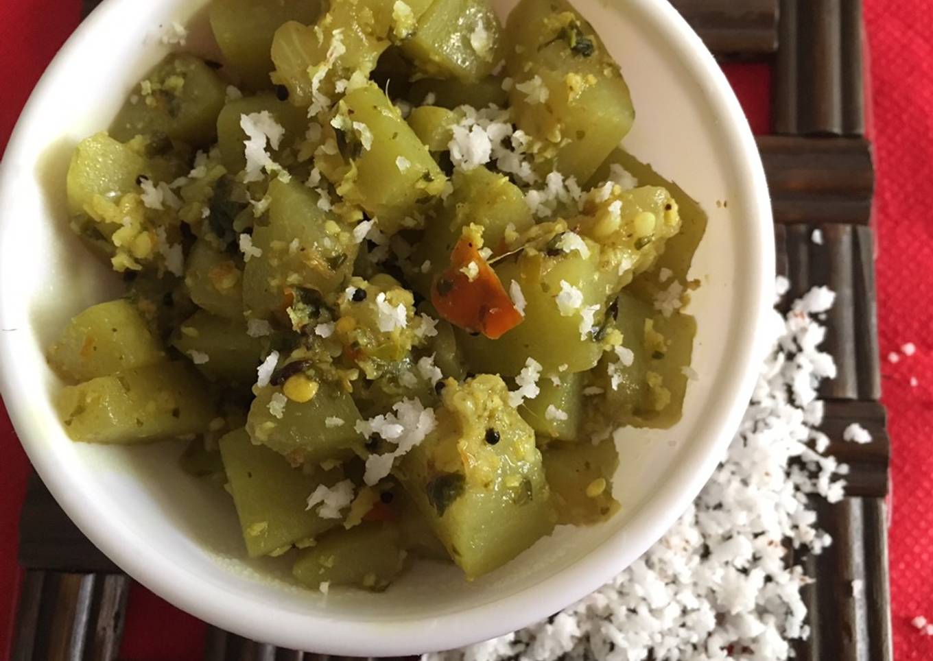 Bottle gourd-coconut sabji
