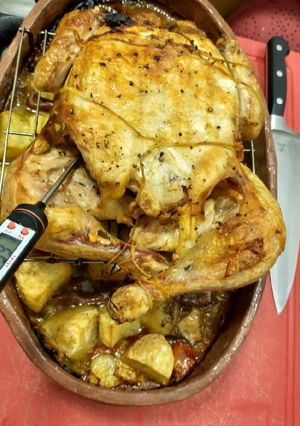 Una foto de Pollo al horno en brin(salmuera)