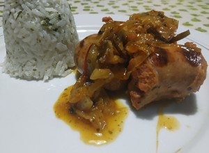 Una foto de Chorizos al vino blanco
