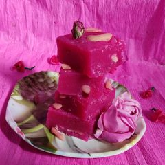 A picture of Rose Karachi Halwa.