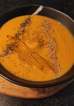 Una foto de Puré de calabaza y semillas