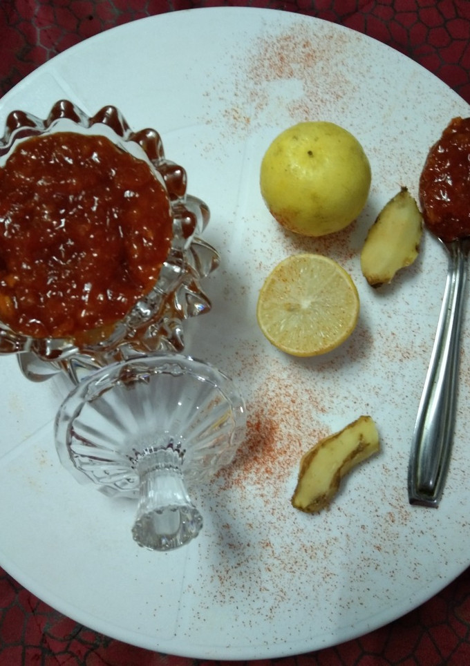 A picture of Instant lime pickle (sweet and sour).