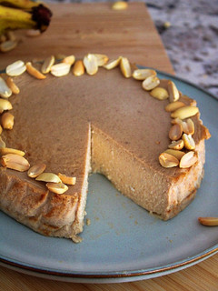 Una foto de Tarta de yogur y plátano