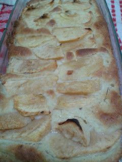 Una foto de Budín húmedo de manzanas sin gluten y sin lactosa
